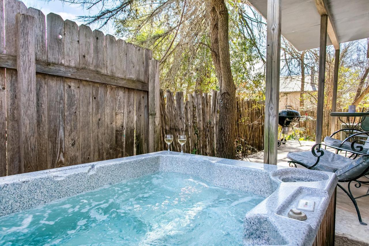 Adams Travis - 1B1Ba, Pet Friendly With Fee, Walk To Main Fredericksburg Exterior foto
